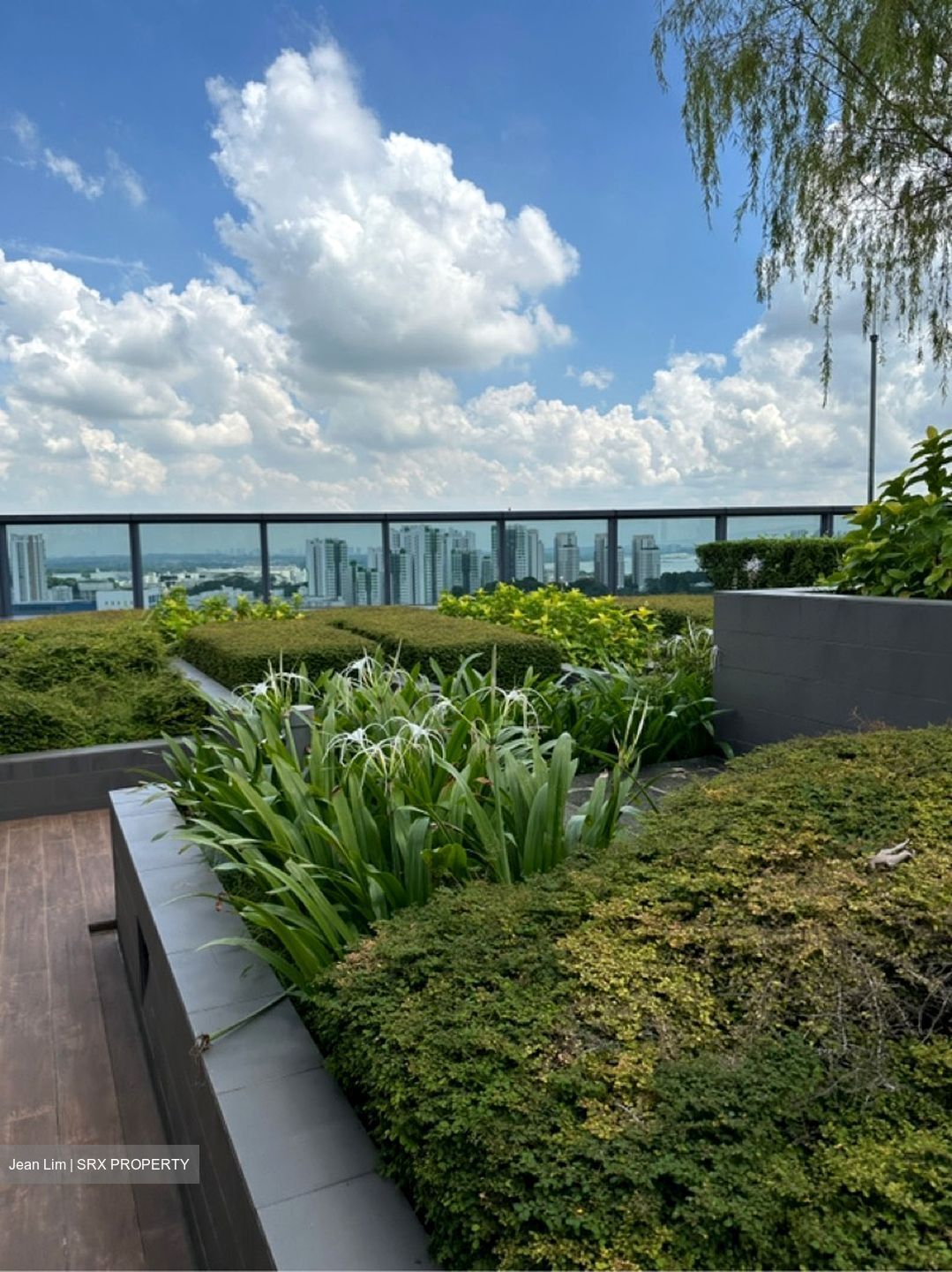 Woods Square (D25), Office #503762431